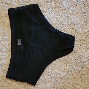 Black Swim Bottoms. Waistband detailing. Large